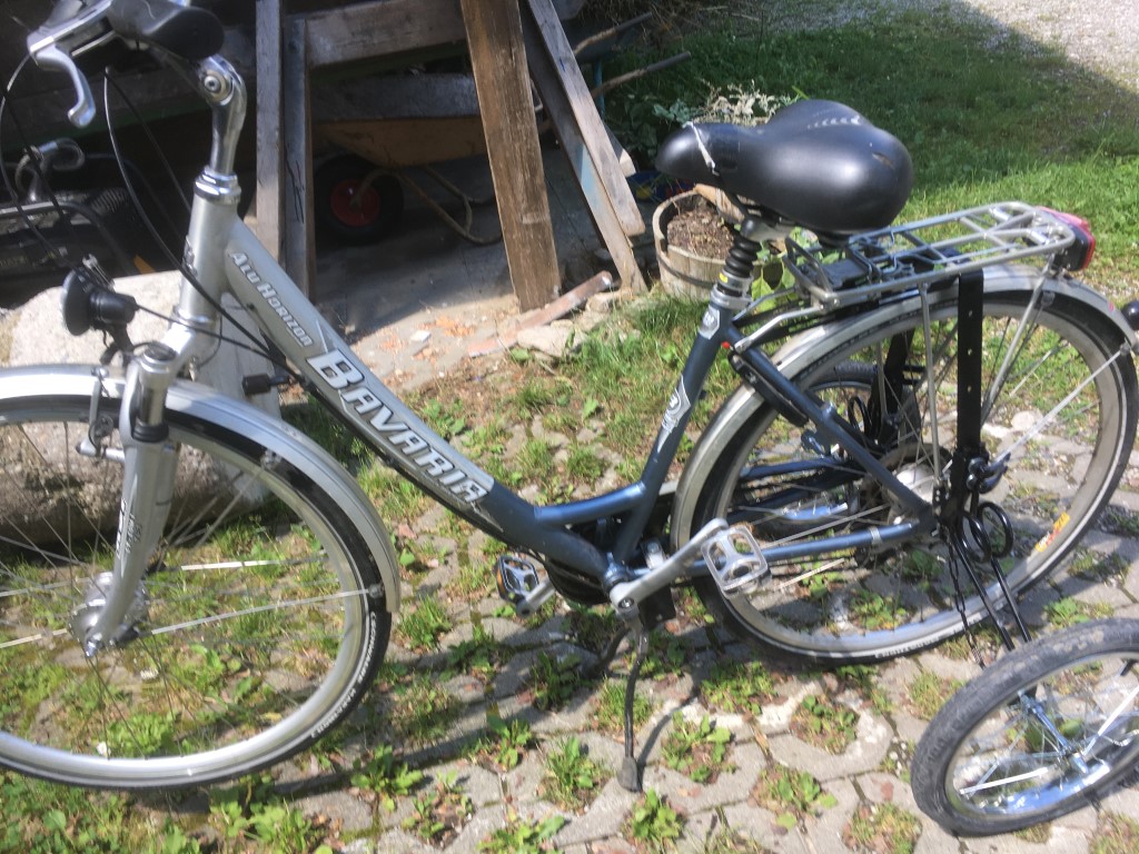 [Kunde] Stützräder Damen Fahrrad Marke Bavaria mit